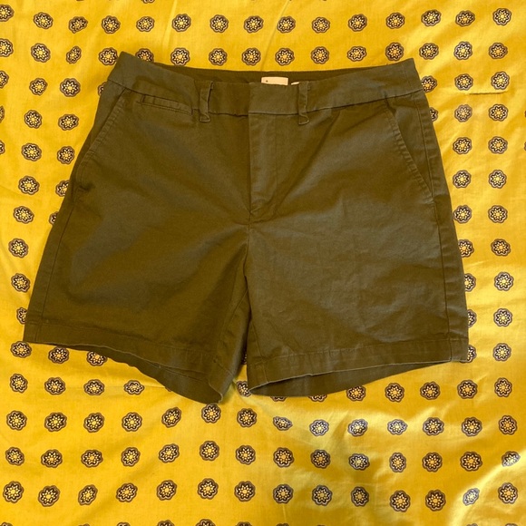 Shorts - Picture 3 of 3
